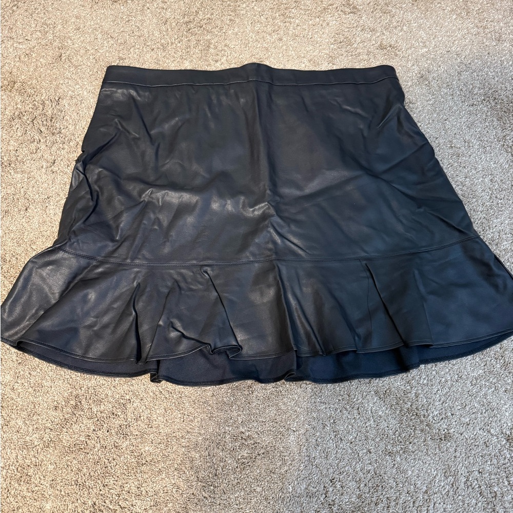 Eloquii Black Faux Leather Ruffle Hem Women's Skirt